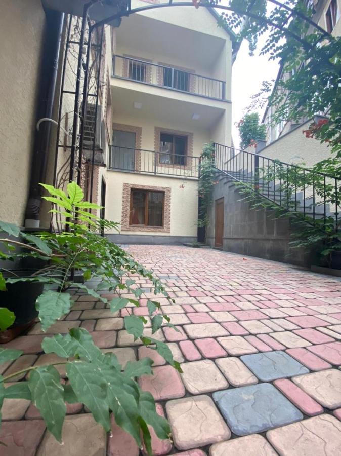 Your Home Erevan Exterior foto